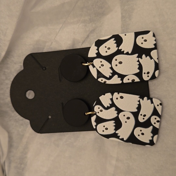 3 /$15 New Halloween Ghost Earrings - Picture 4 of 4